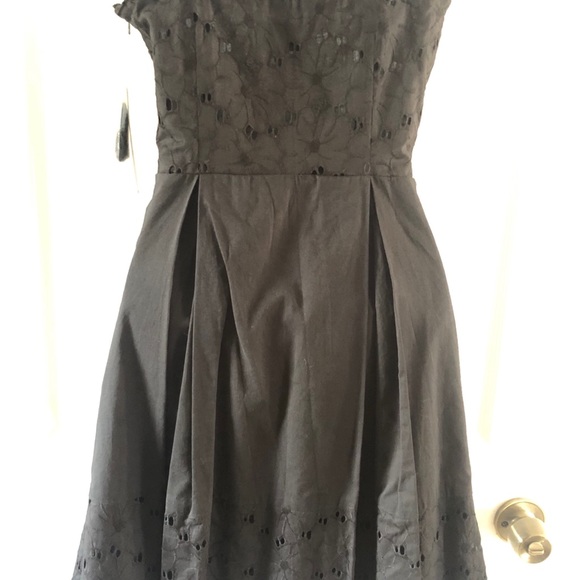 Gorgeous Black Strapless Cocktail Dress - Picture 6 of 6